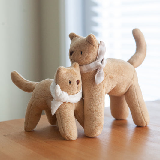 Cat Toy / PDF Pattern and Sewing Tutorial / Three sizes