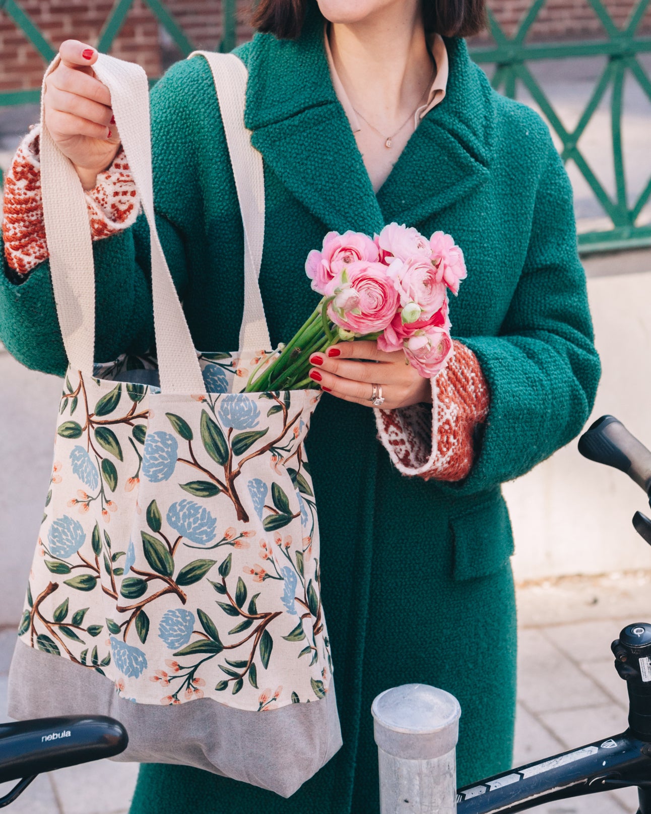 Tote Bag with Interior Pocket / PDF Sewing Pattern